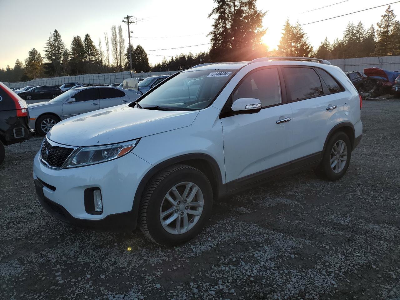 2015 KIA SORENTO LX