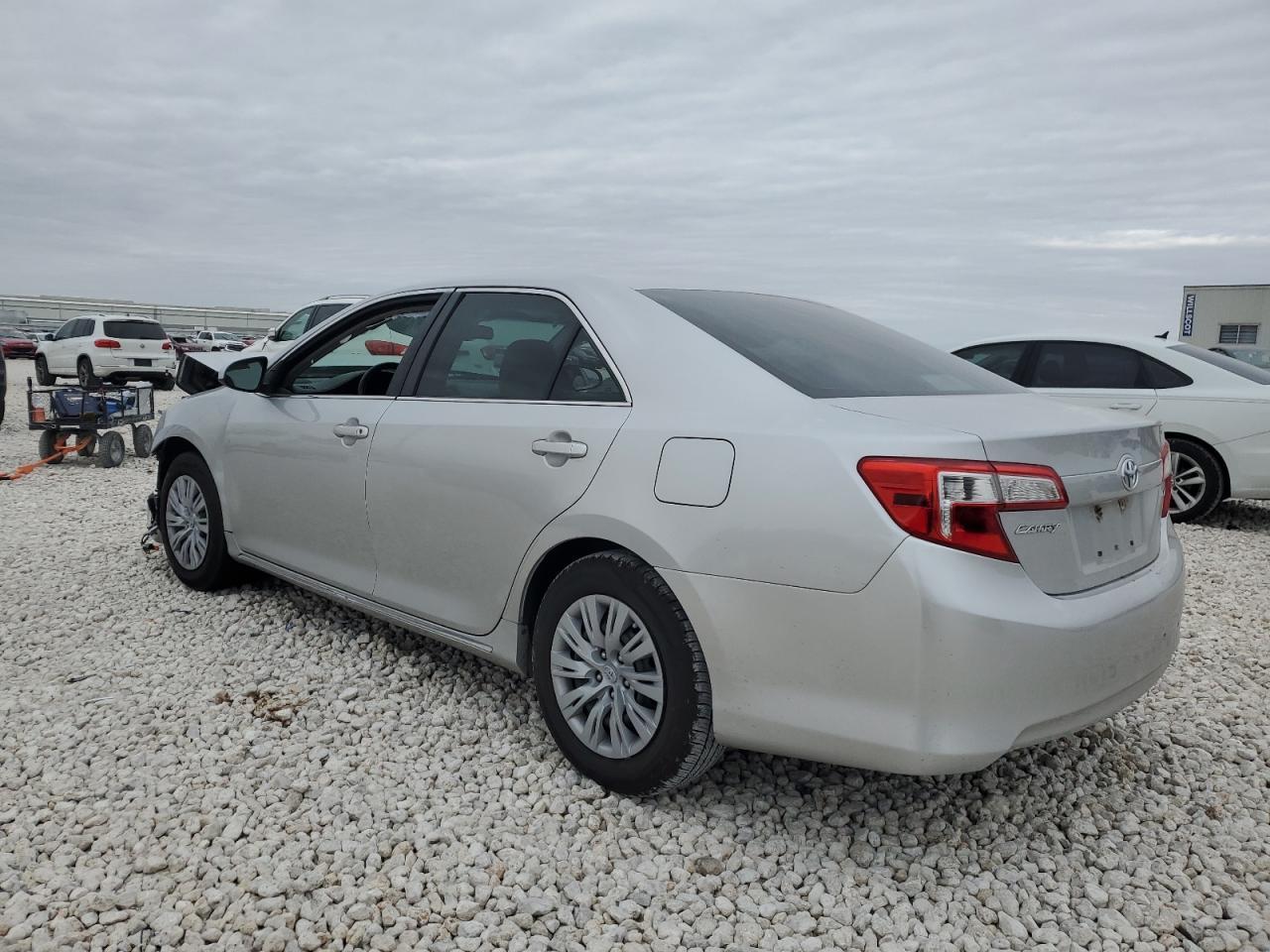 2013 TOYOTA CAMRY L - Image 2
