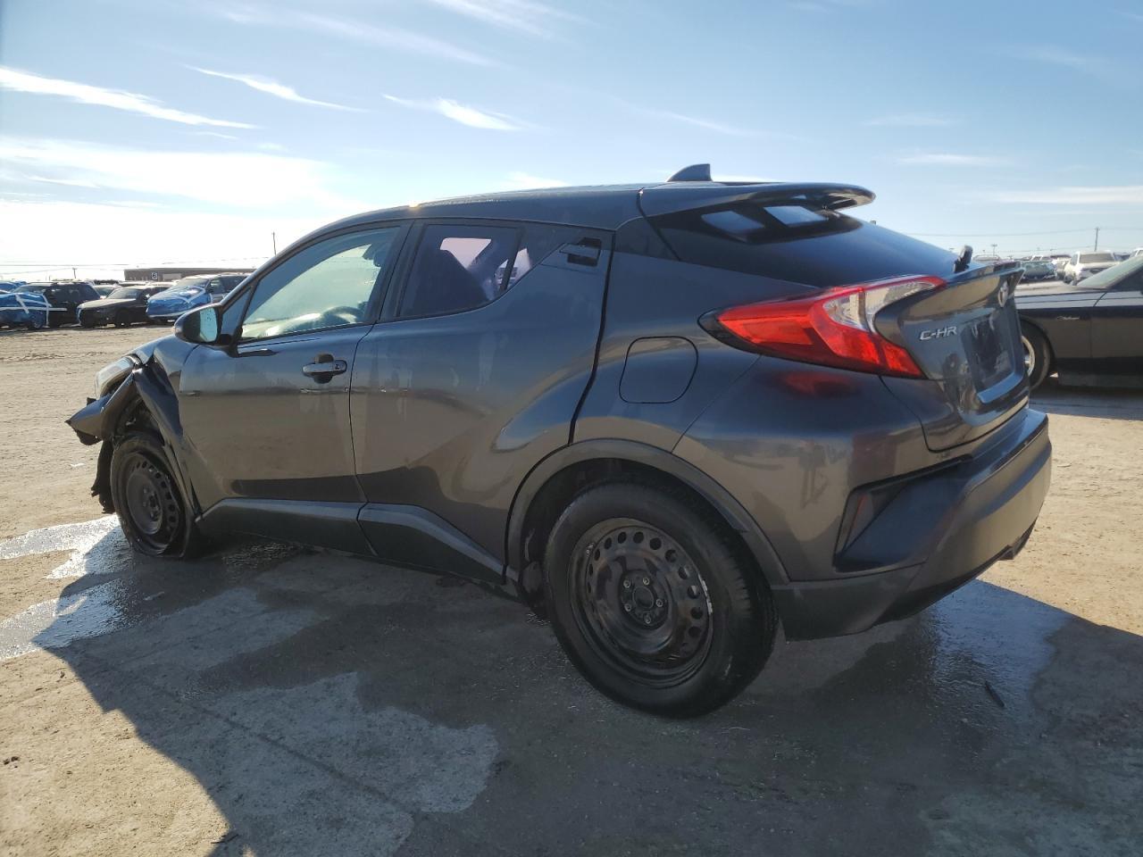 2019 TOYOTA C-HR XLE - Image 2