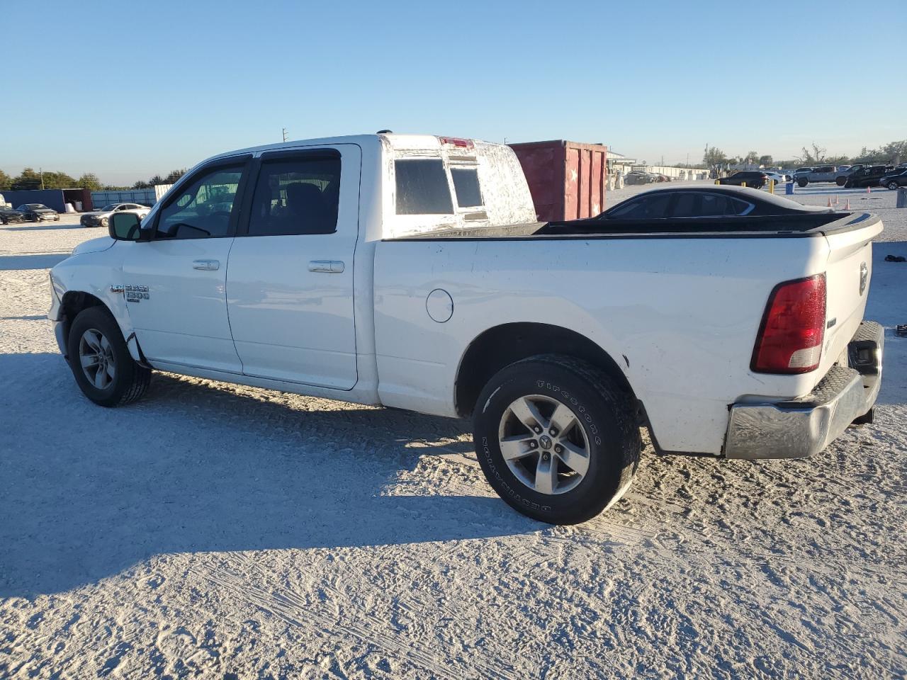 2019 RAM 1500 CLASS - Фото 2