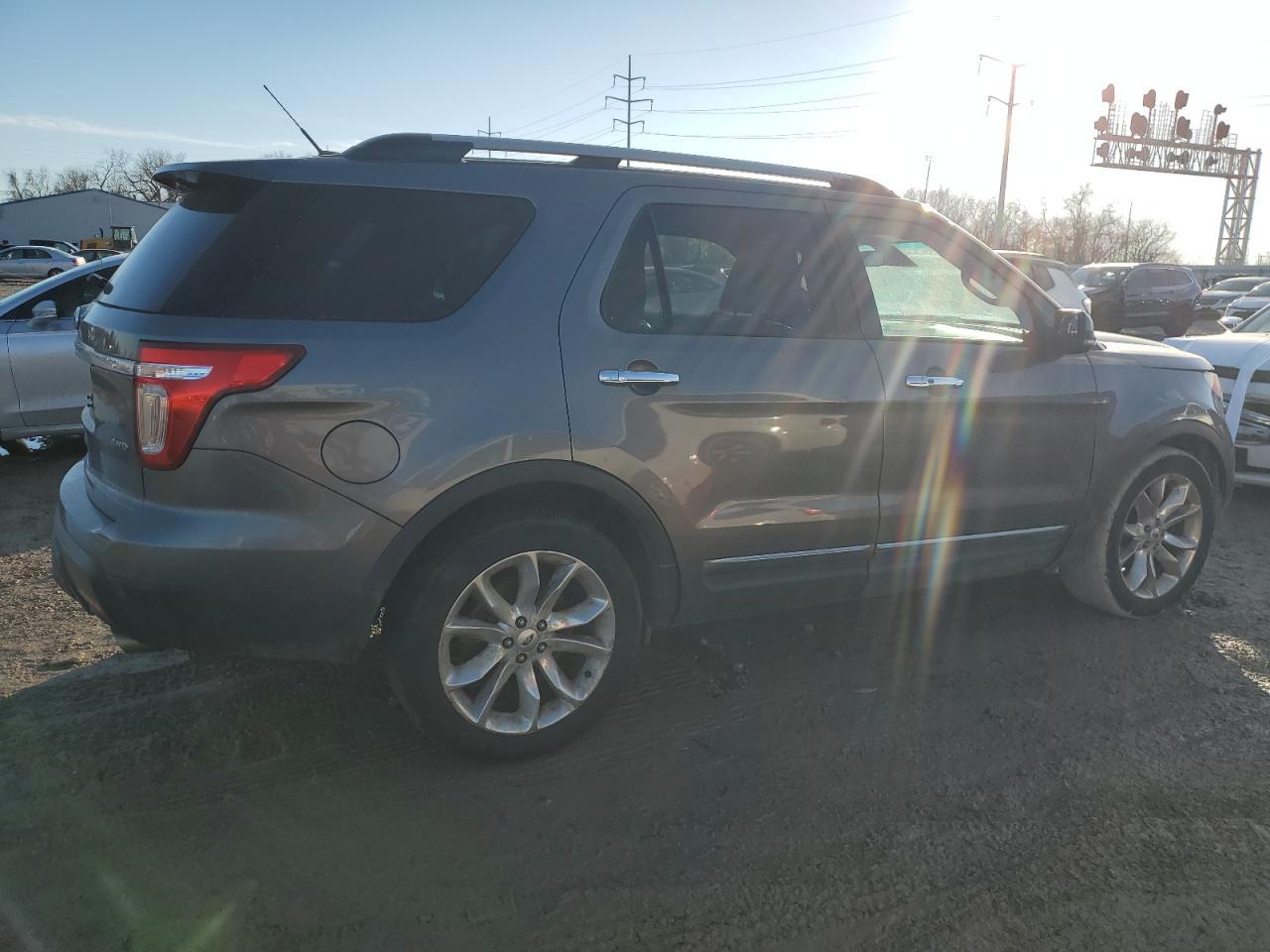 2013 FORD EXPLORER L - Image 3