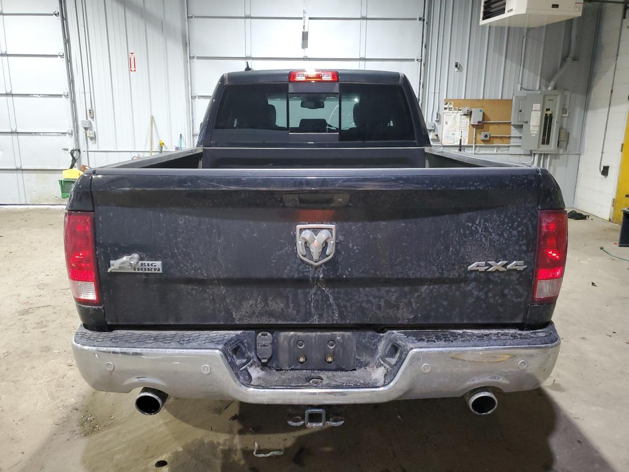 2017 RAM 1500 SLT - Image 6