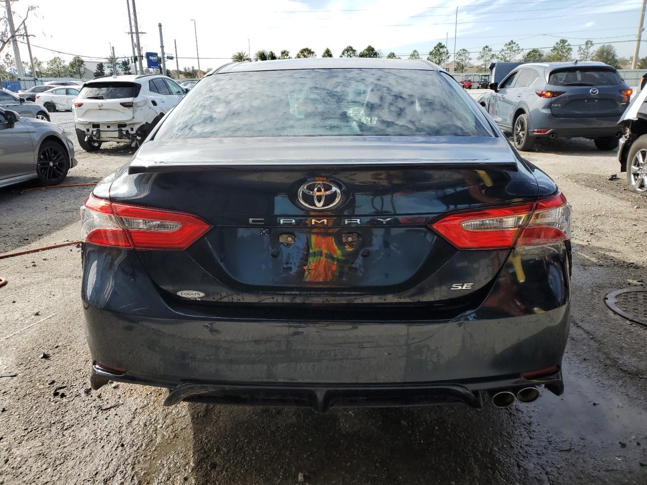 2018 TOYOTA CAMRY L - Фото 6