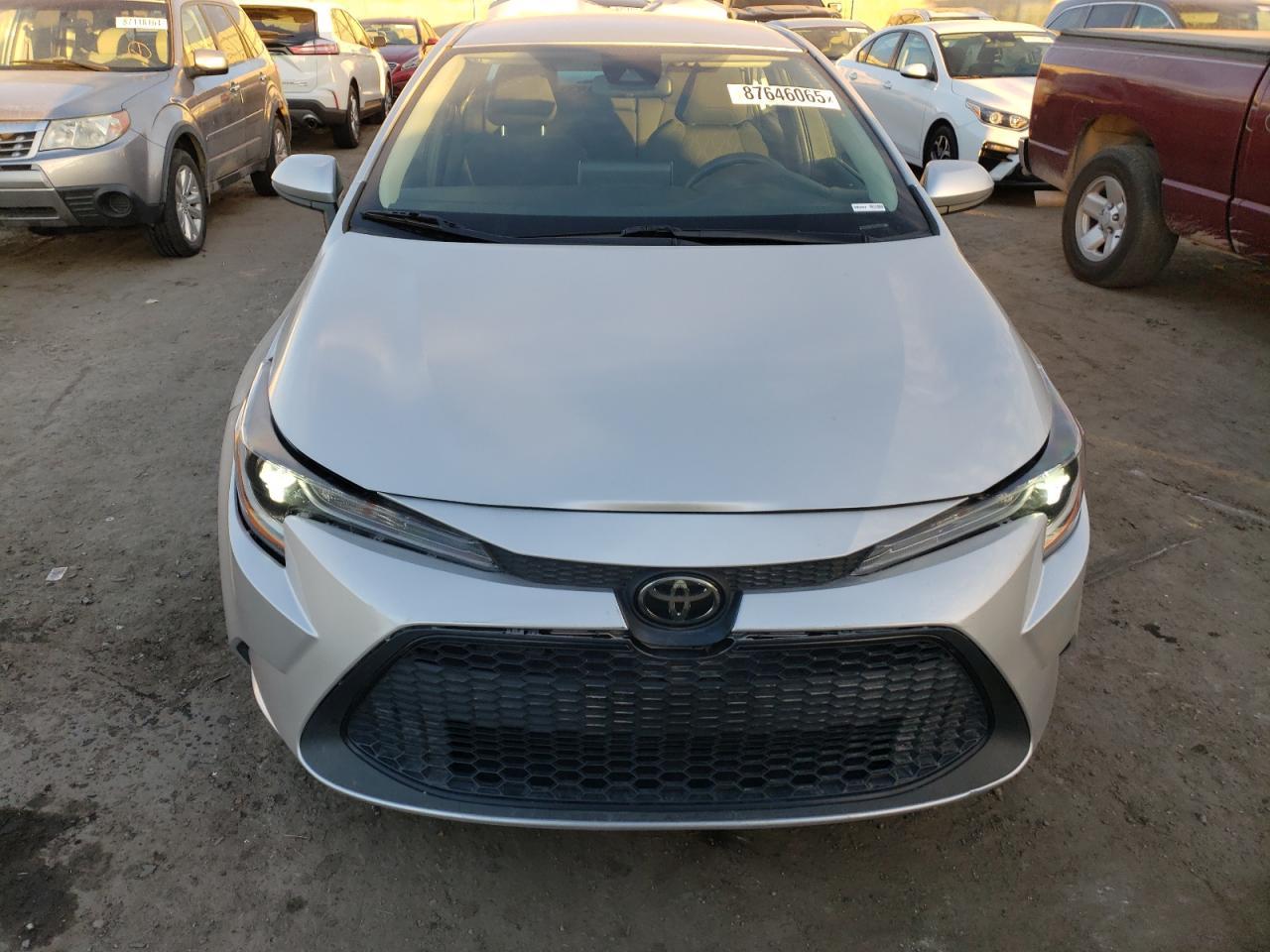 2021 TOYOTA COROLLA LE - Фото 5