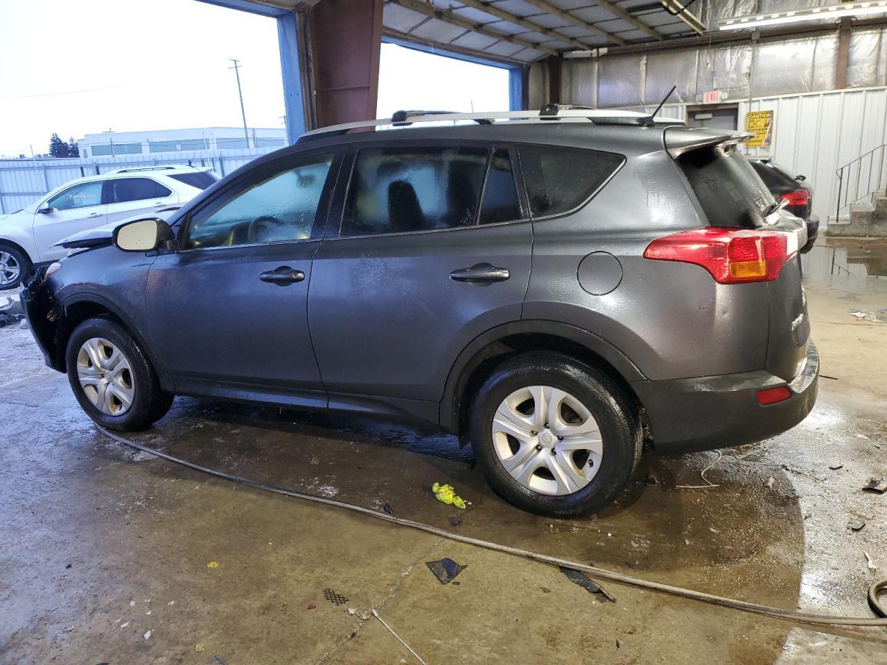 2014 TOYOTA RAV4 LE - Фото 2
