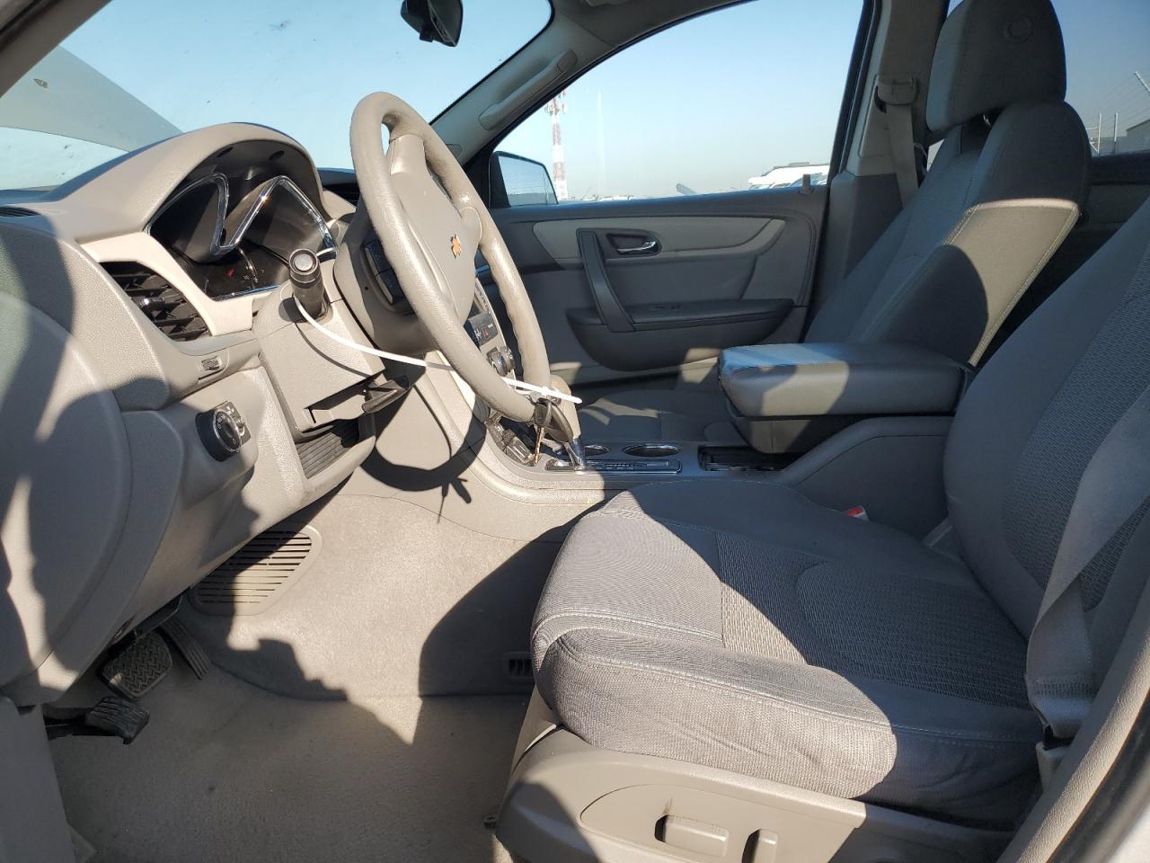 2015 CHEVROLET TRAVERSE L - Фото 7