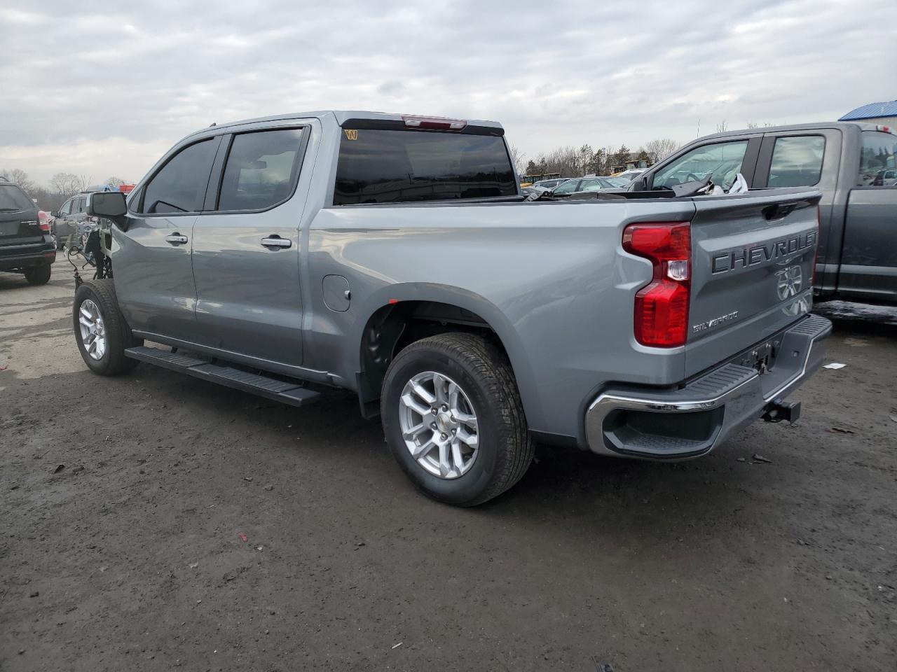 2023 CHEVROLET SILVERADO - Image 2
