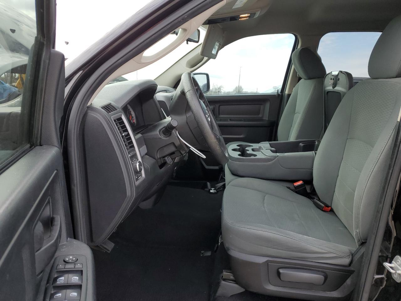 2014 RAM 1500 ST - Фото 7