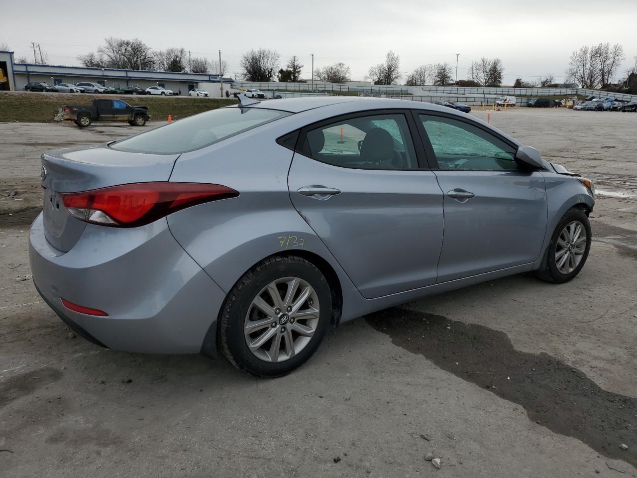 2015 HYUNDAI ELANTRA SE - Image 3