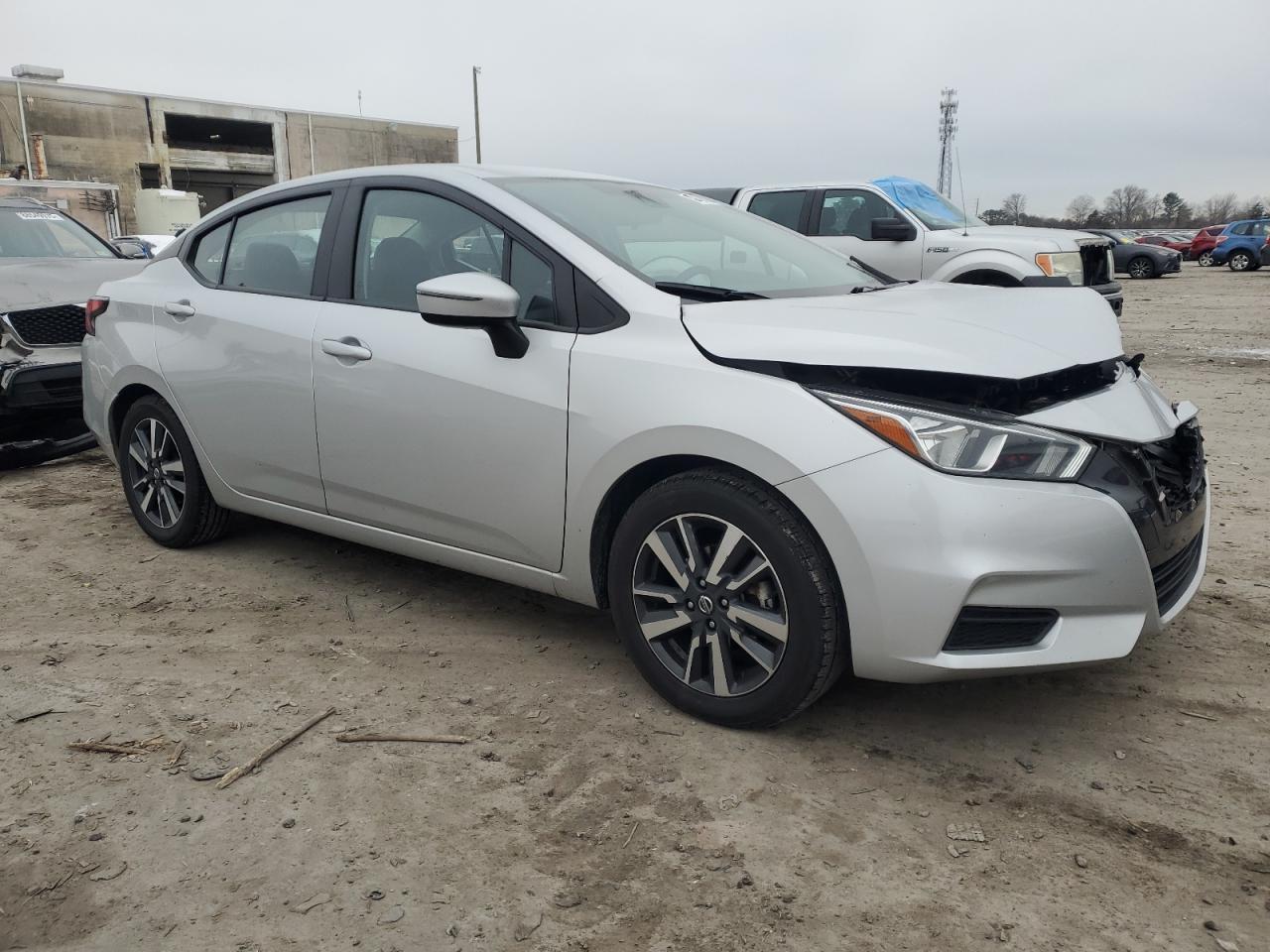 2021 NISSAN VERSA SV - Image 4