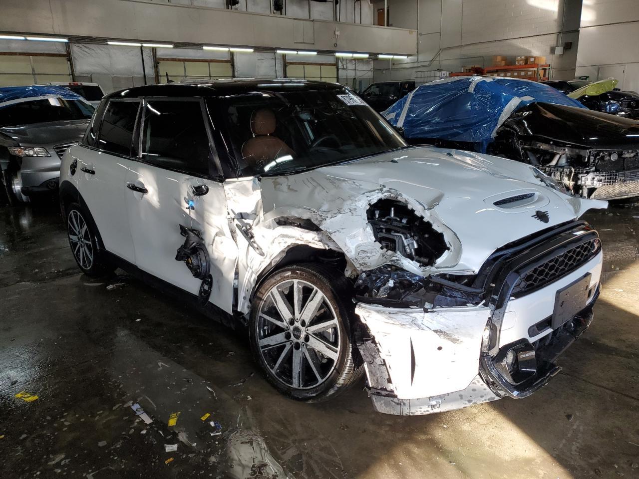2023 MINI COOPER S - Image 4