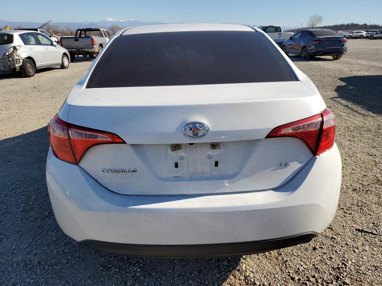 2018 TOYOTA COROLLA L - Фото 6