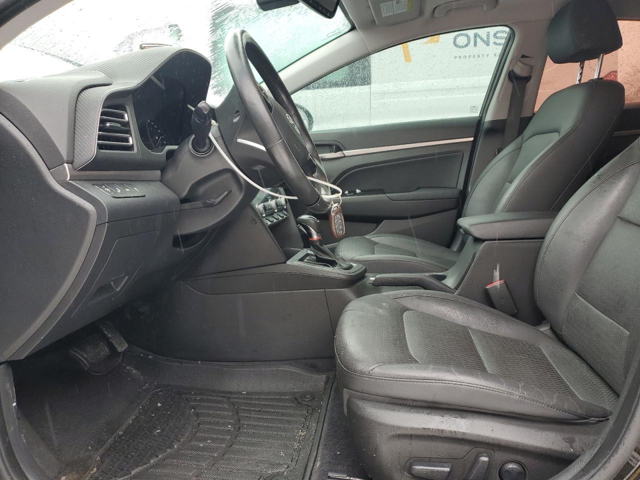 2019 HYUNDAI ELANTRA SE - Image 7