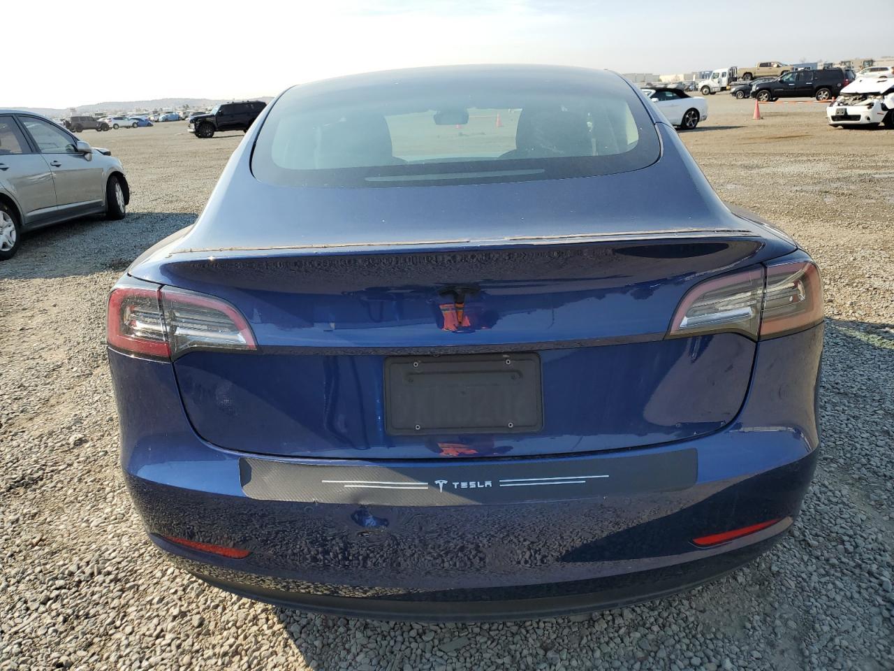2022 TESLA MODEL 3 - Фото 6