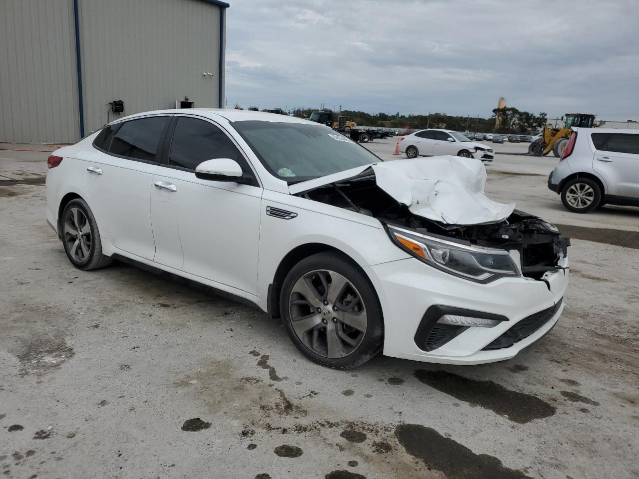2020 KIA OPTIMA LX - Фото 4