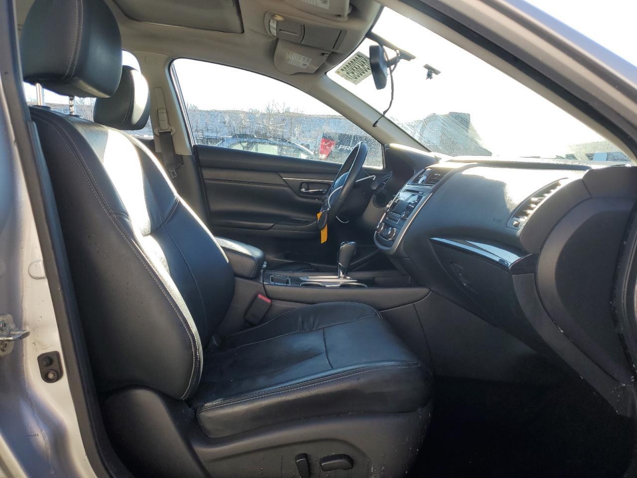 2017 NISSAN ALTIMA 2.5 - Фото 7