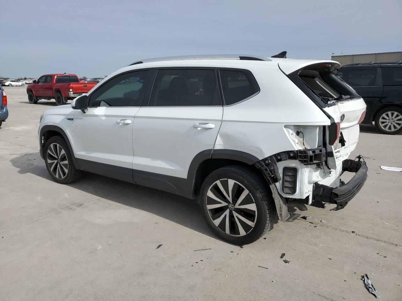 2023 VOLKSWAGEN TAOS SE - Image 2