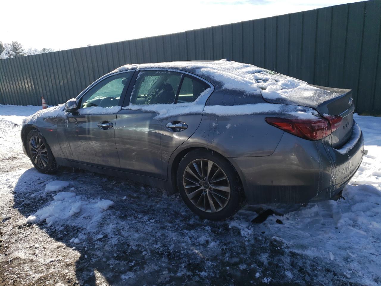 2018 INFINITI Q50 LUXE - Фото 2