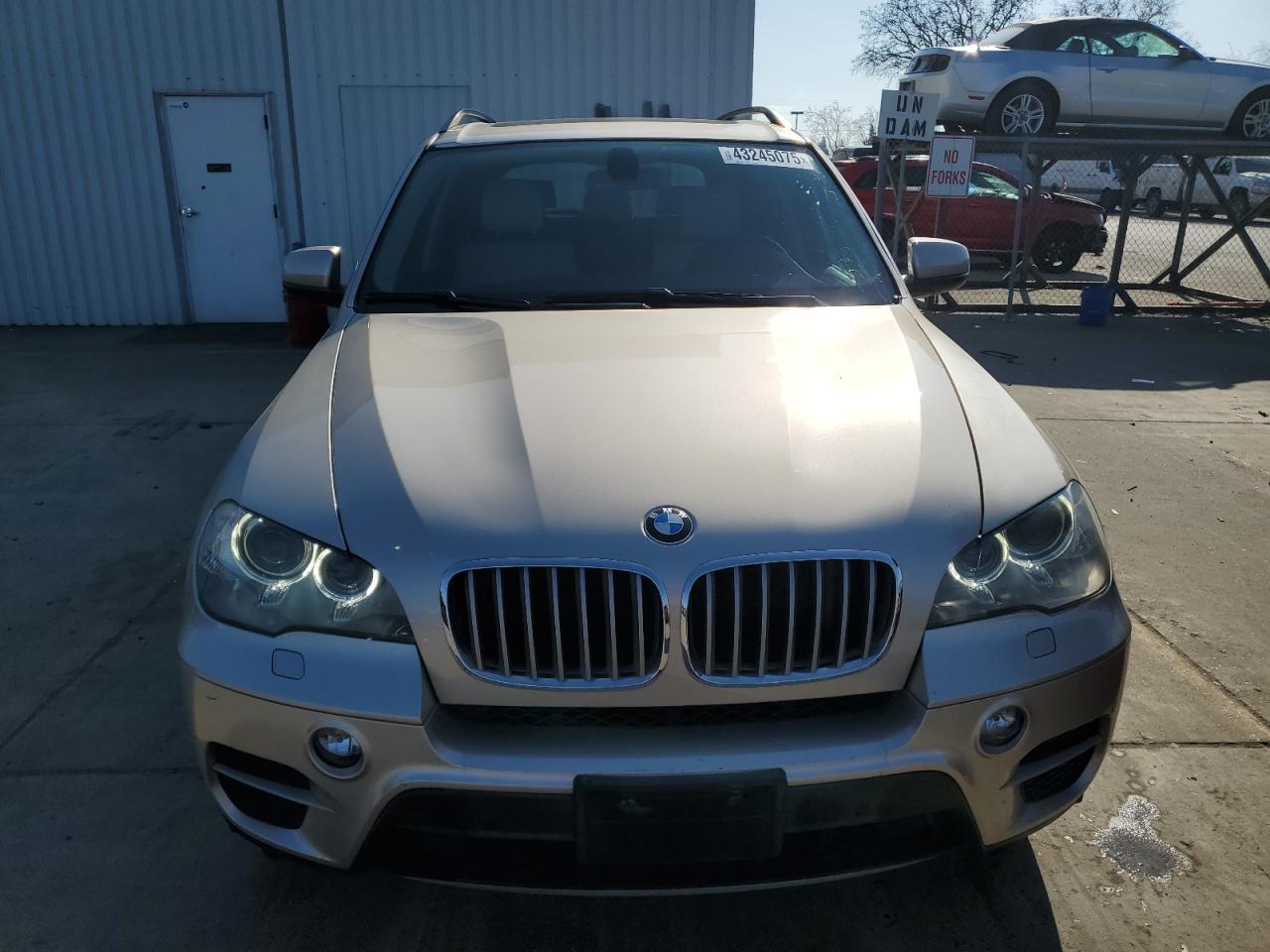 2013 BMW X5 XDRIVE3 - Image 5