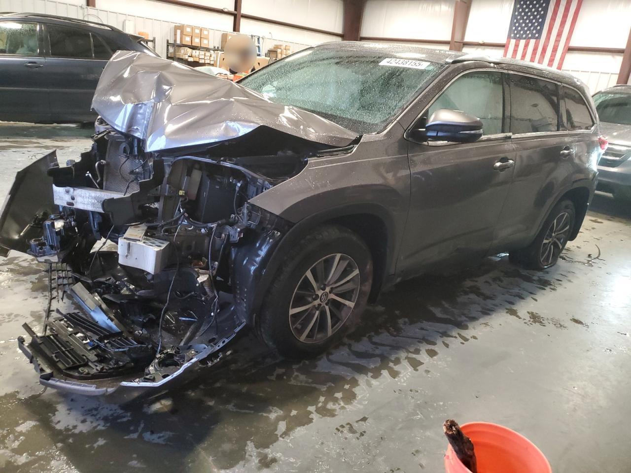 2019 TOYOTA HIGHLANDER