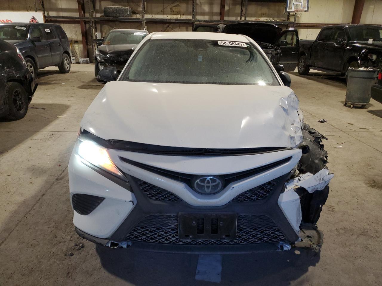 2020 TOYOTA CAMRY SE - Image 5