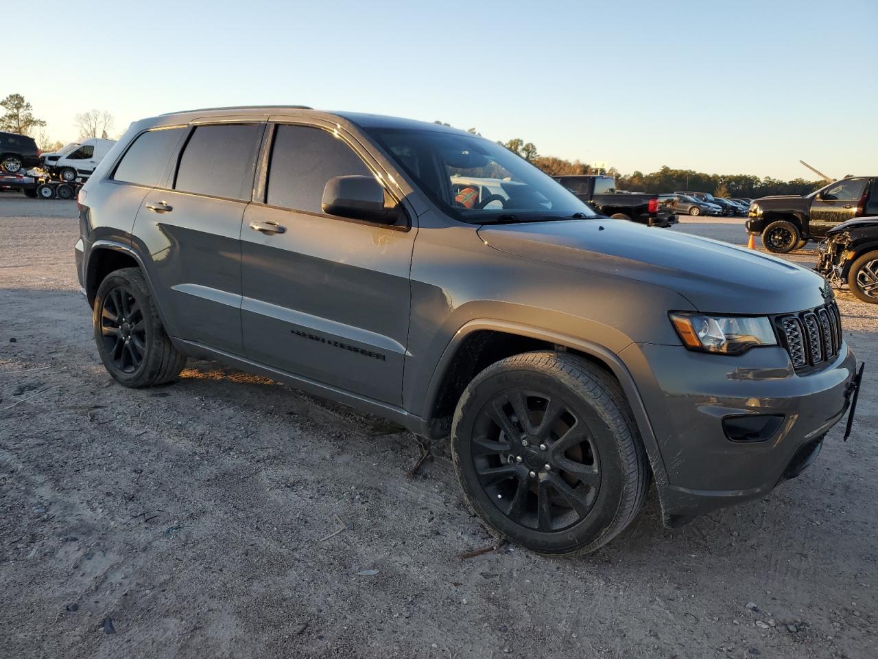 2020 JEEP GRAND CHER - Image 4