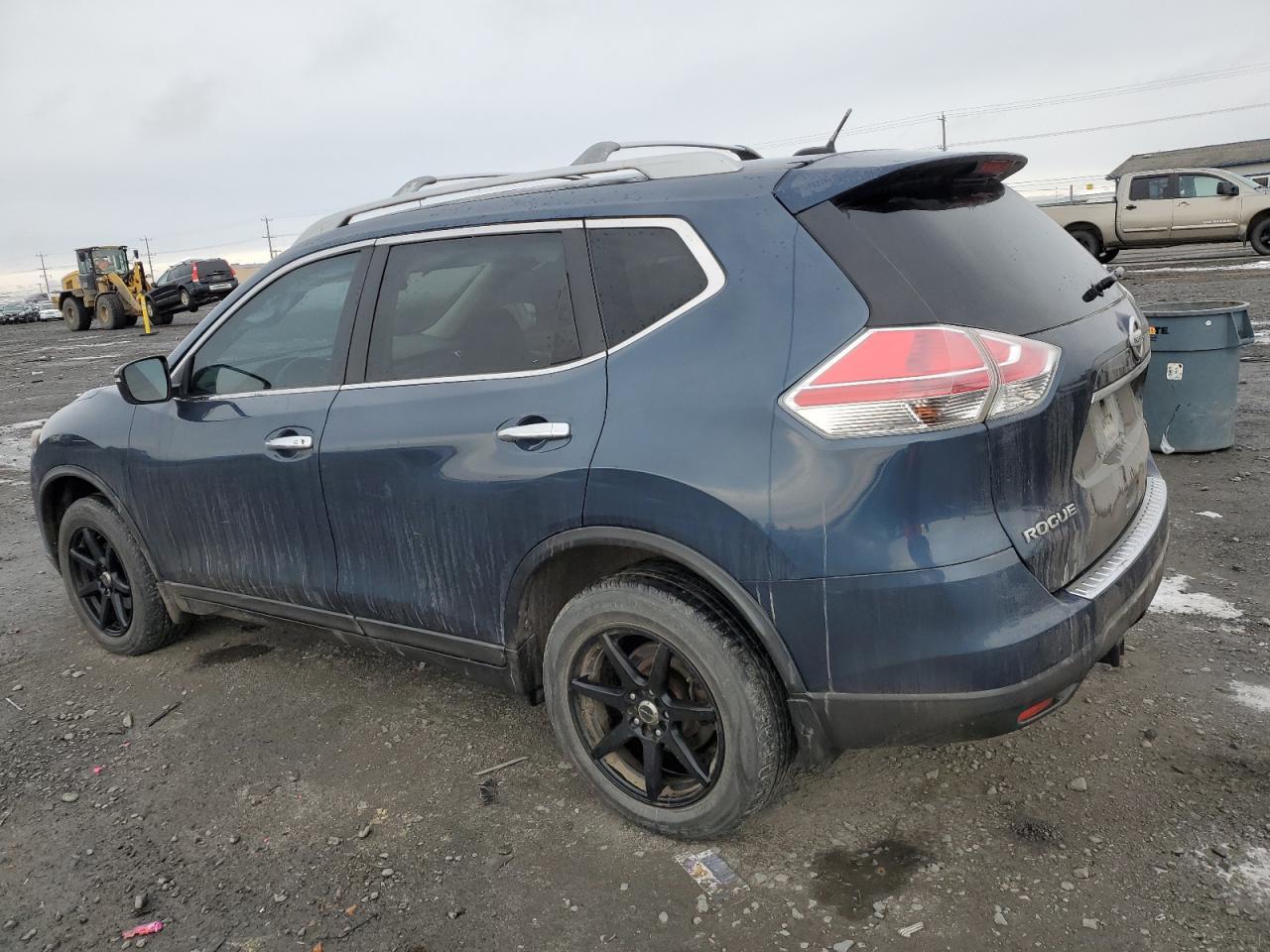 2015 NISSAN ROGUE S - Фото 2