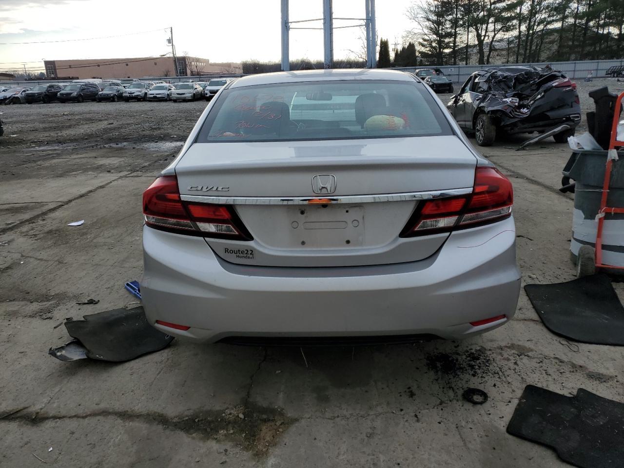 2015 HONDA CIVIC LX - Фото 6