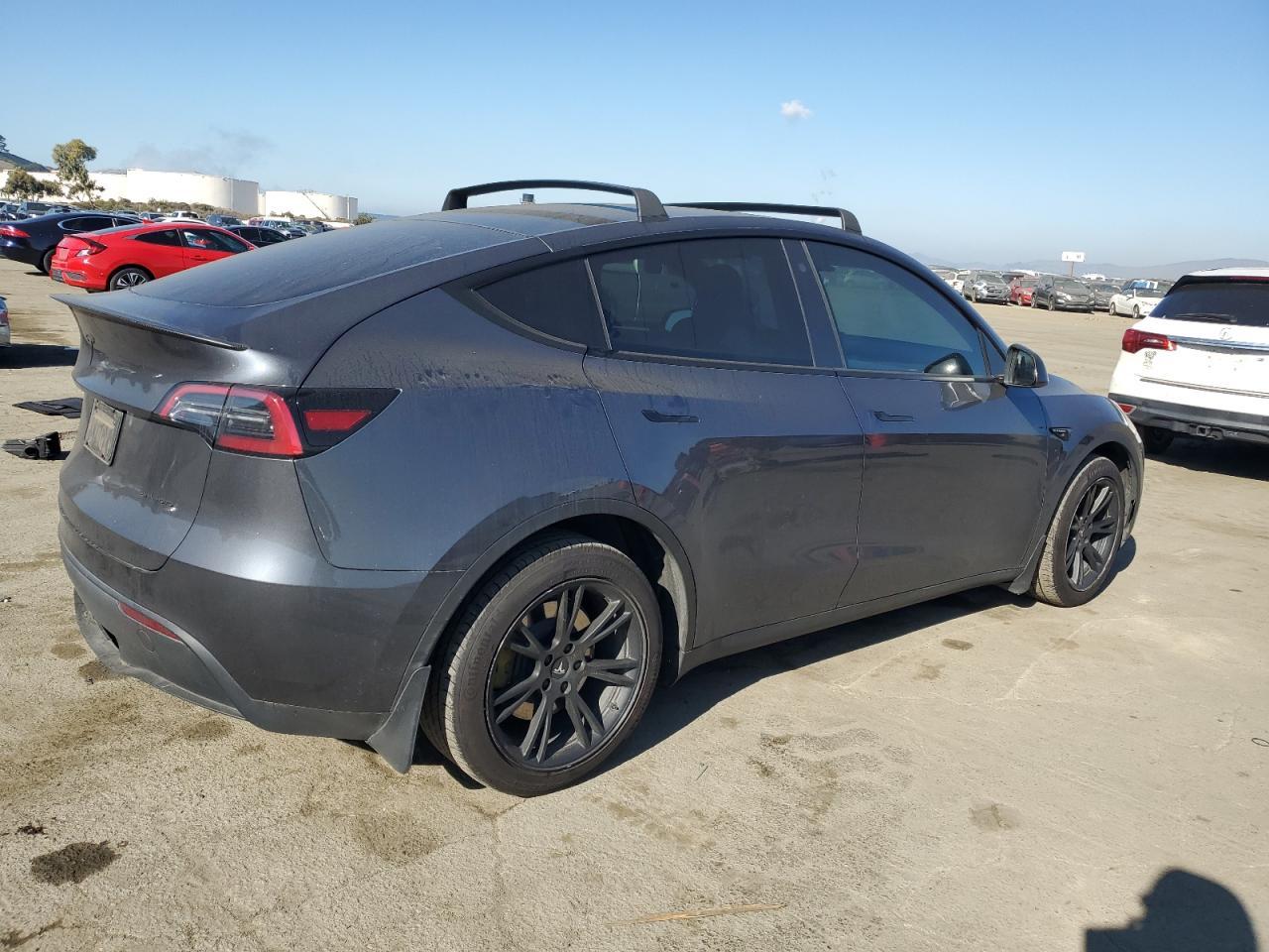 2023 TESLA MODEL Y - Фото 3