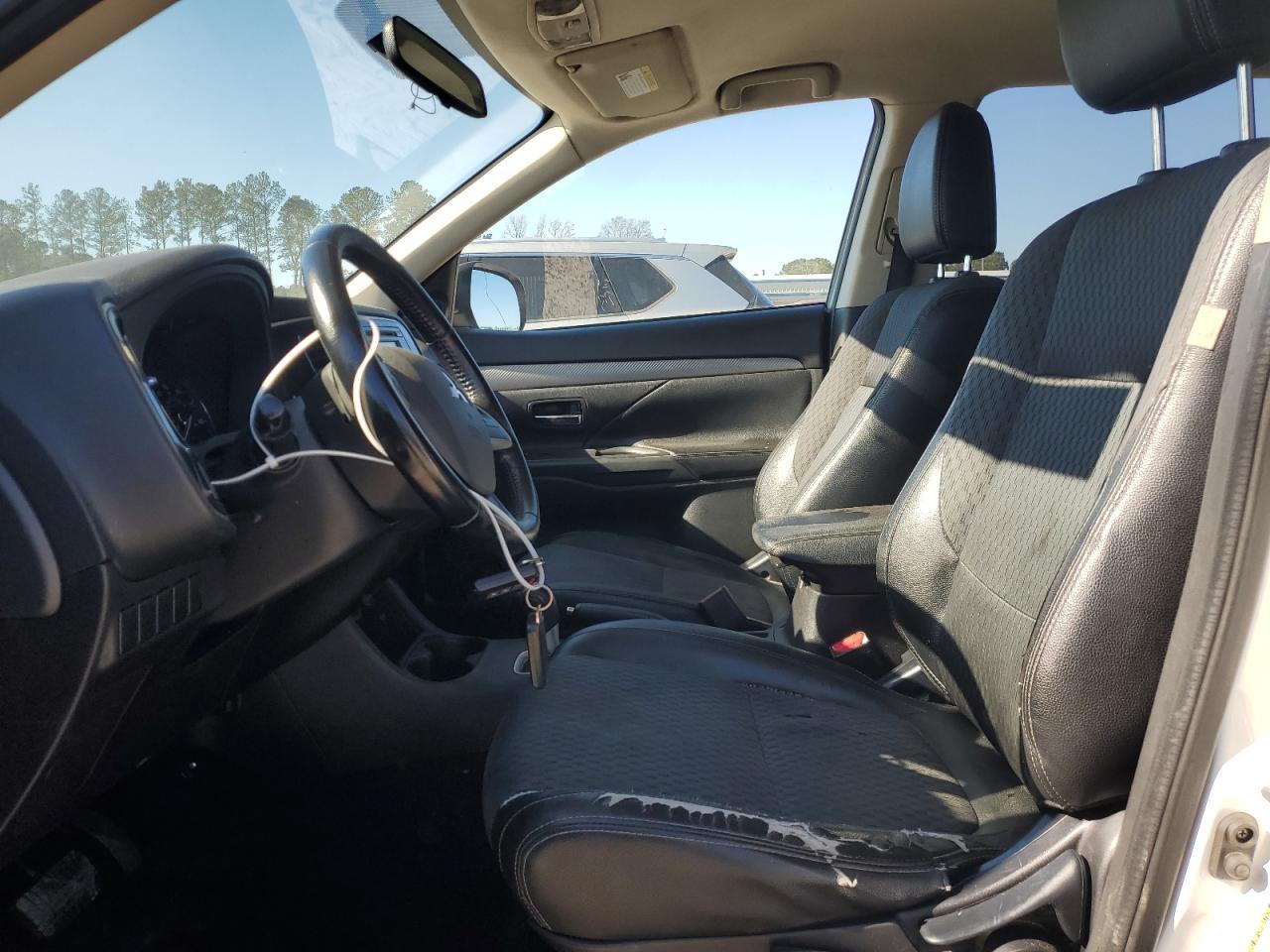 2015 MITSUBISHI OUTLANDER - Фото 7