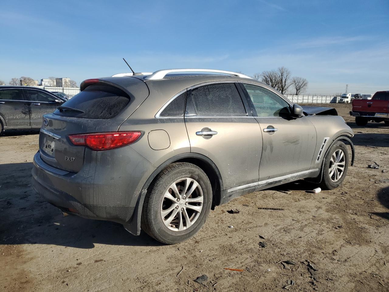 2013 INFINITI FX37 - Image 3
