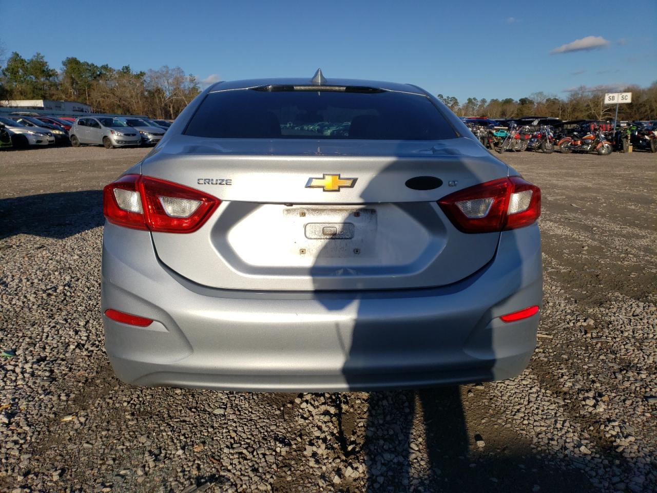 2017 CHEVROLET CRUZE LT - Фото 6