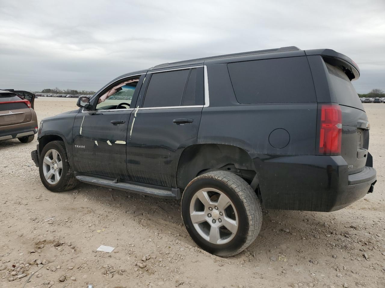 2019 CHEVROLET TAHOE C150 - Image 2