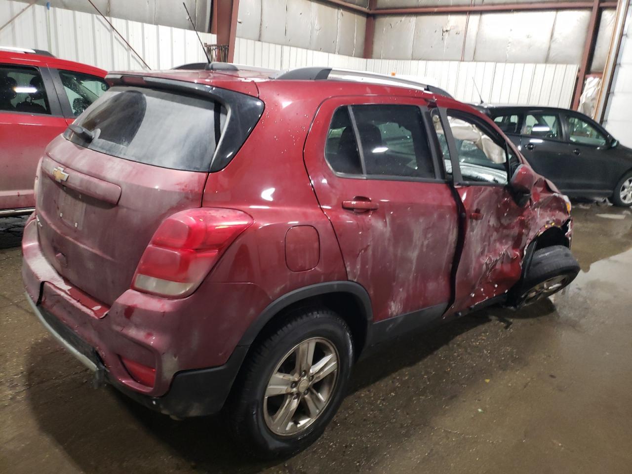 2021 CHEVROLET TRAX 1LT - Image 3