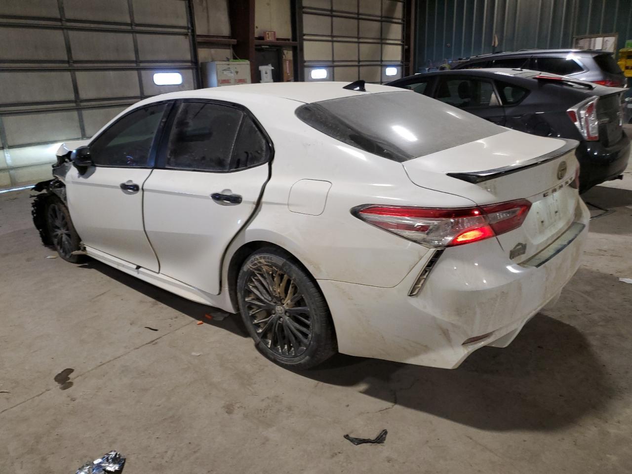2020 TOYOTA CAMRY SE - Image 2