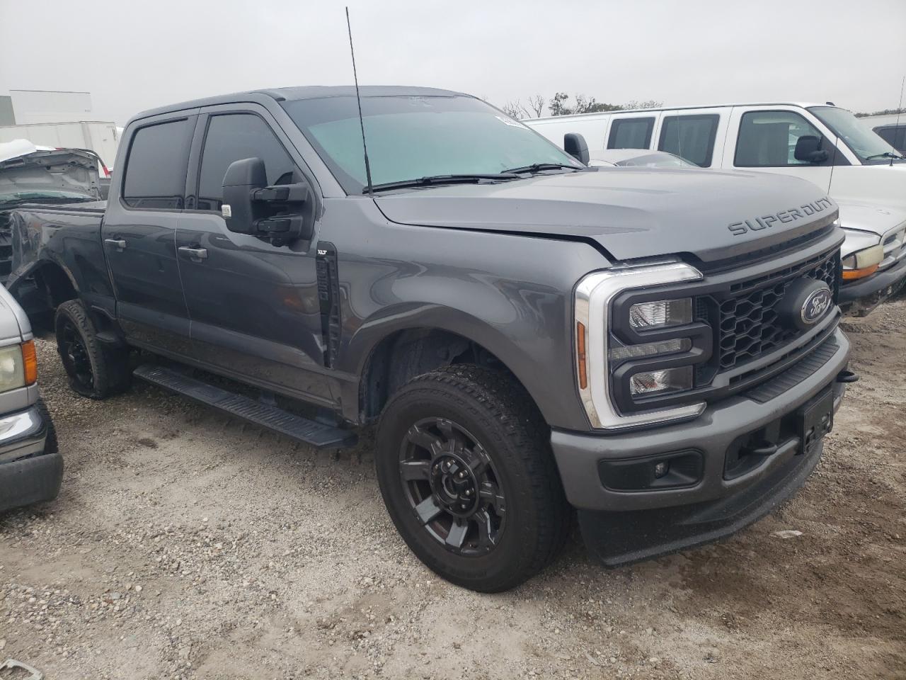 2024 FORD F250 SUPER - Image 4