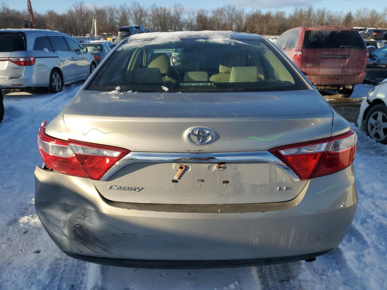 2017 TOYOTA CAMRY LE - Image 6