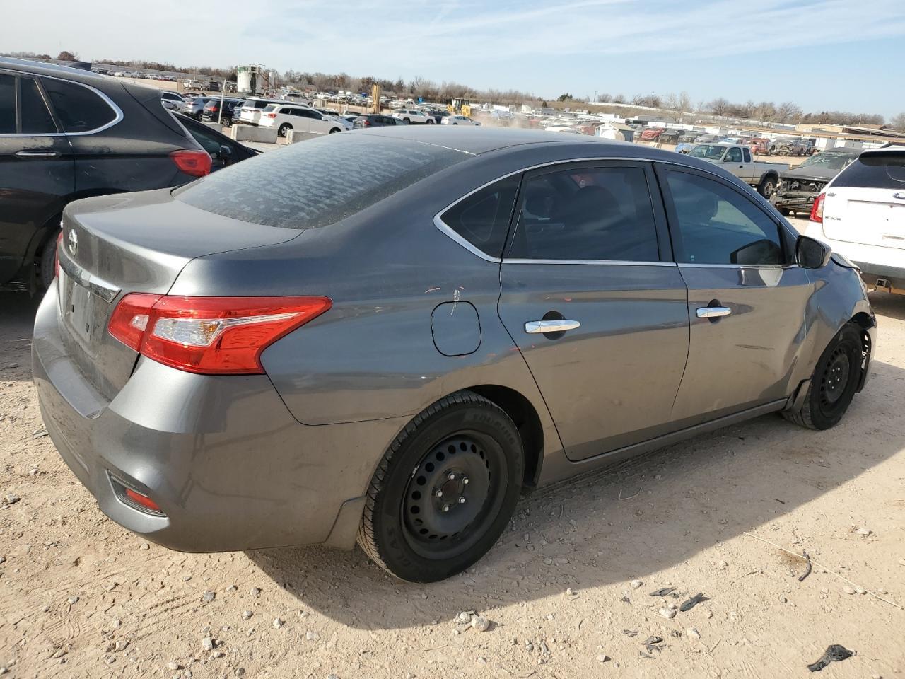 2018 NISSAN SENTRA S - Фото 3