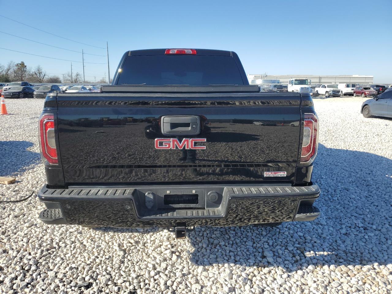 2017 GMC SIERRA K15 - Фото 6