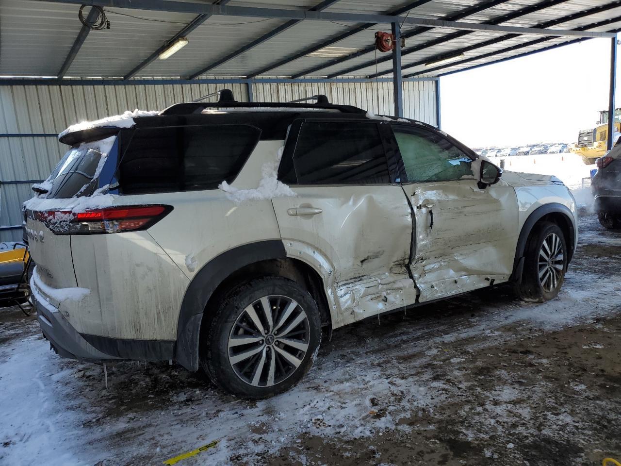 2024 NISSAN PATHFINDER - Фото 3