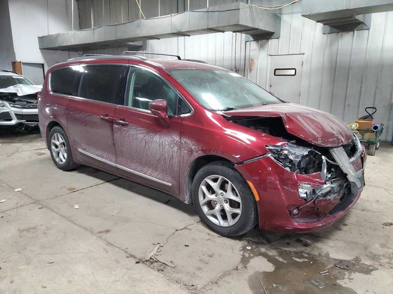 2017 CHRYSLER PACIFICA T - Image 4