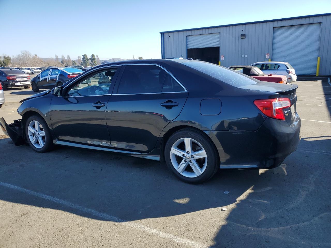 2014 TOYOTA CAMRY L - Image 2