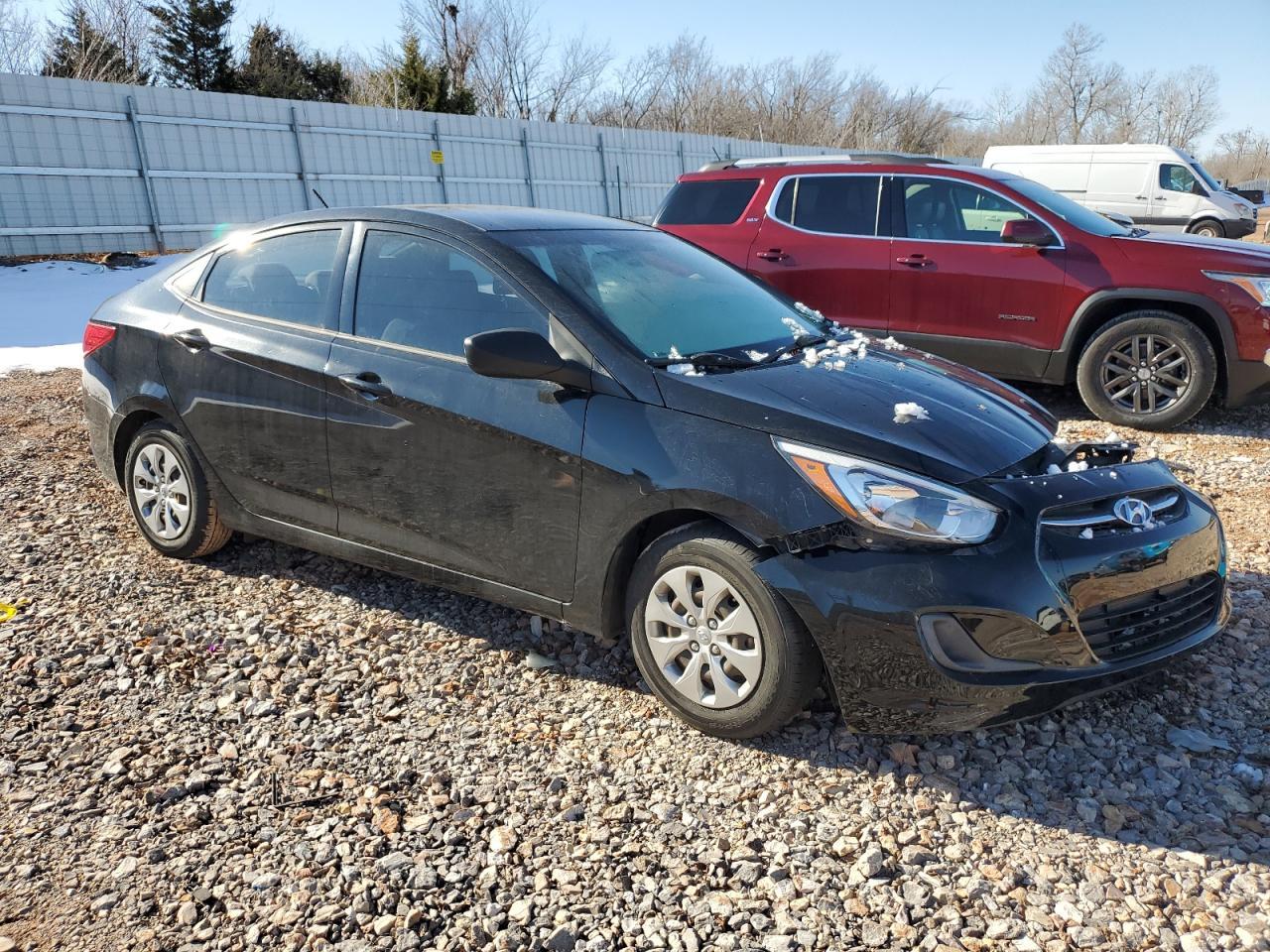 2017 HYUNDAI ACCENT SE - Image 4