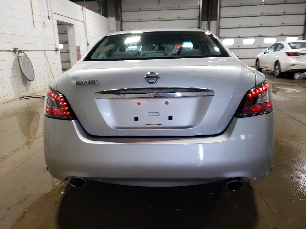 2013 NISSAN MAXIMA S - Image 6
