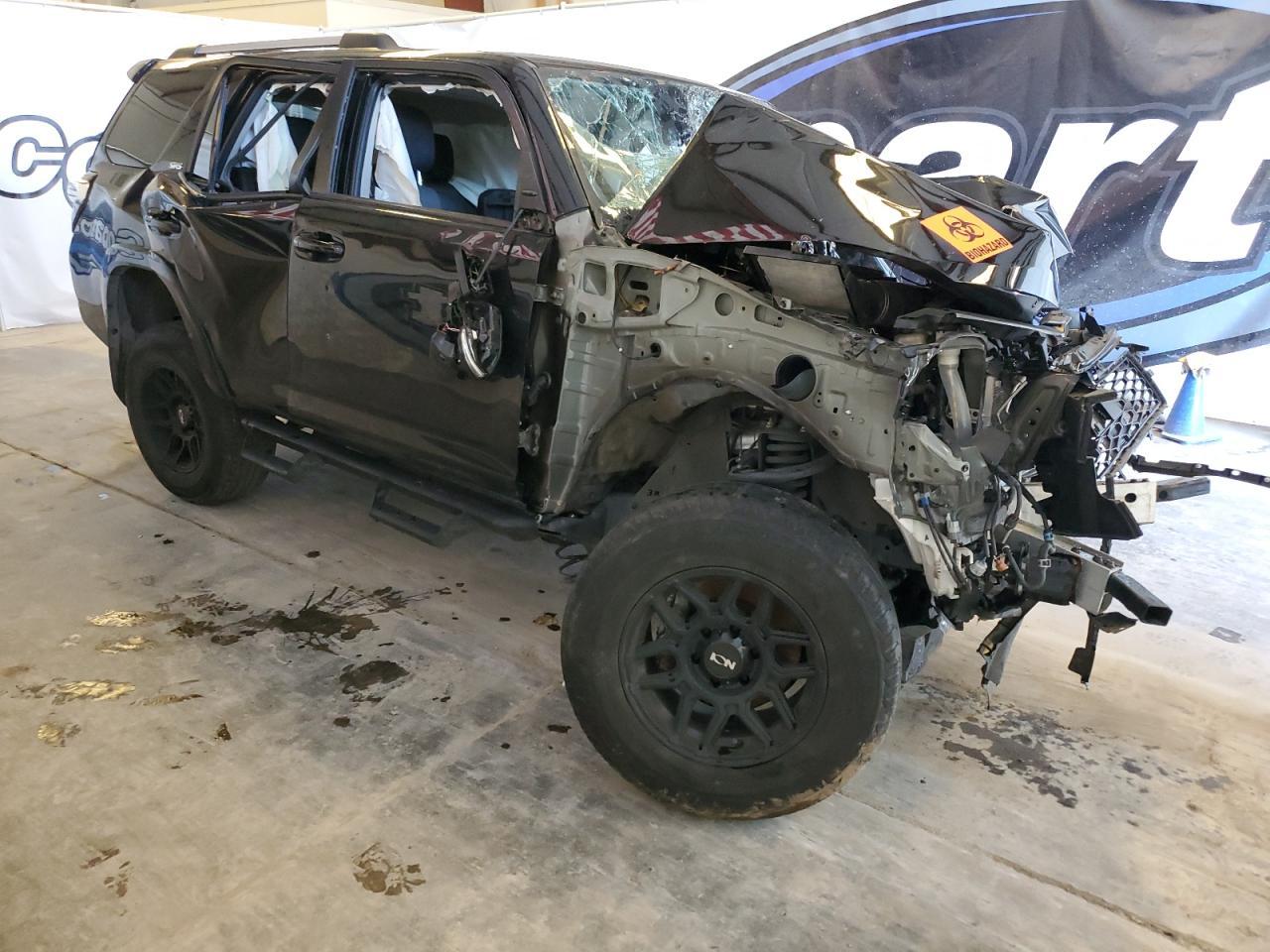 2022 TOYOTA 4RUNNER SR - Image 4