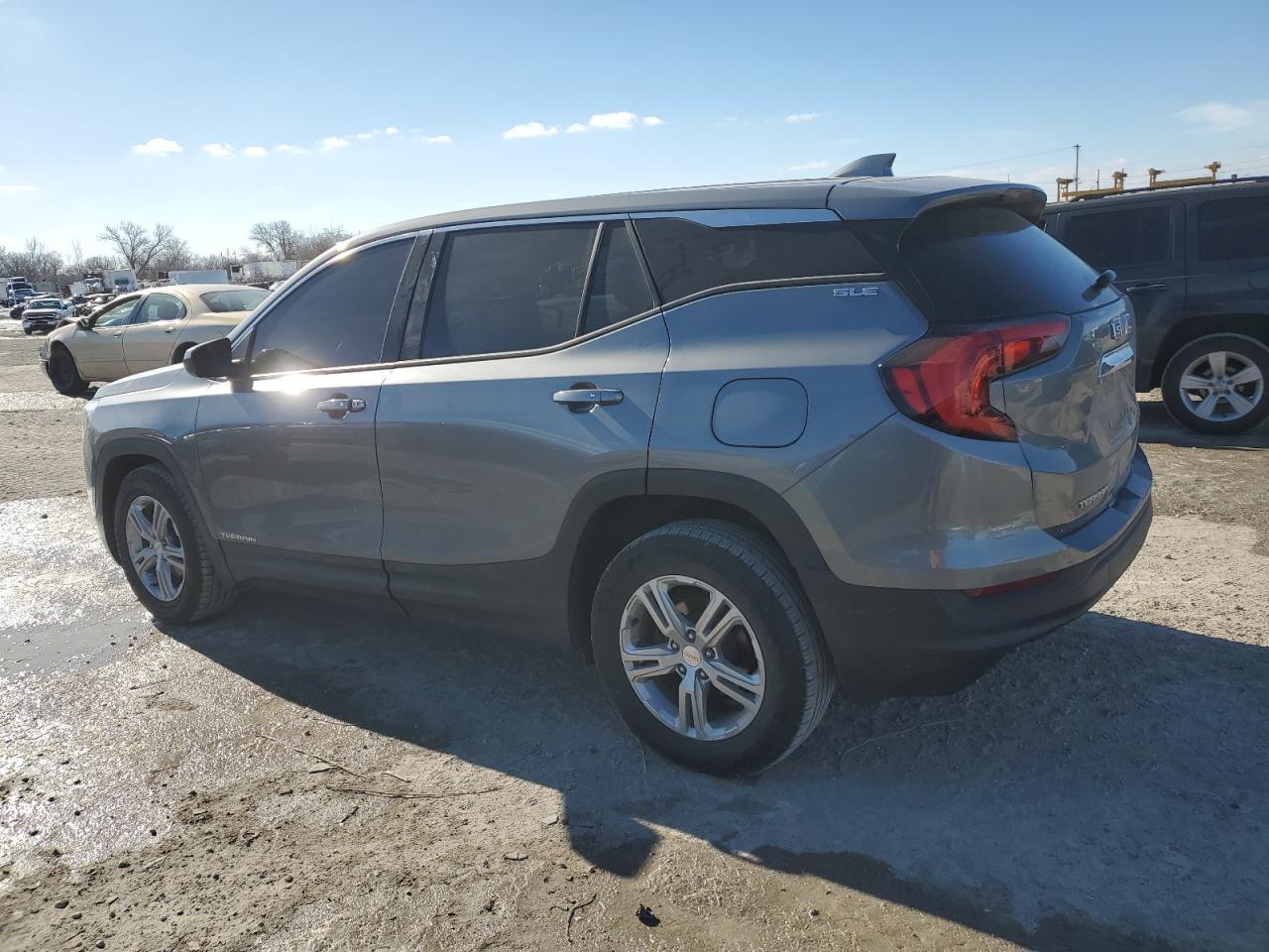 2019 GMC TERRAIN SL - Фото 2