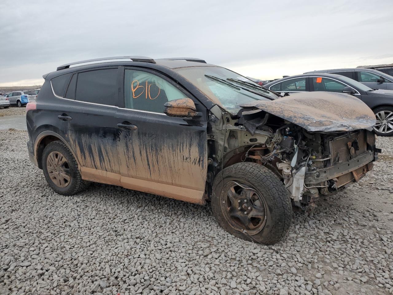 2018 TOYOTA RAV4 LE - Фото 4