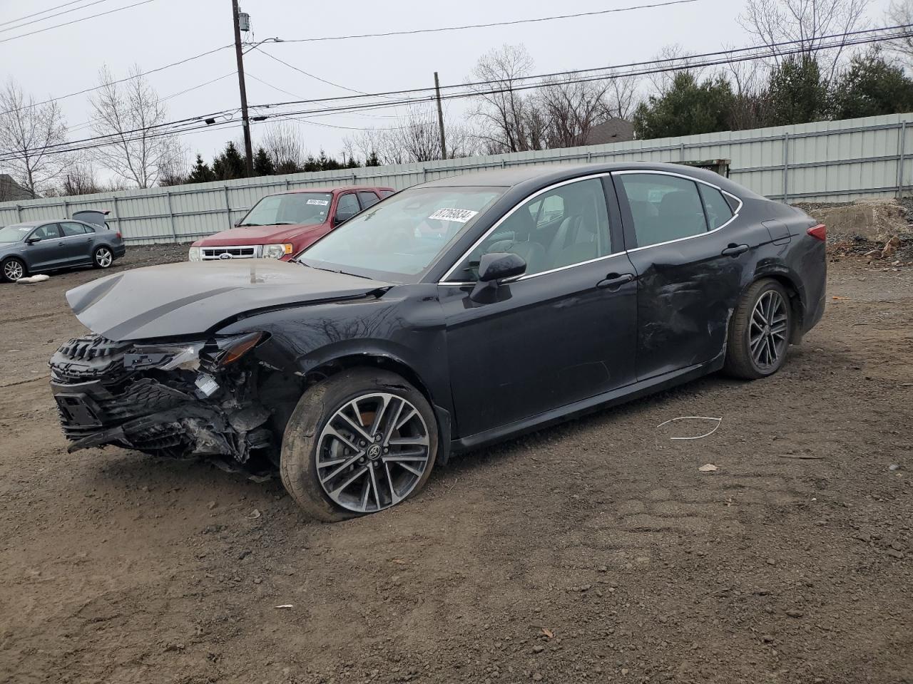 2025 TOYOTA CAMRY XSE