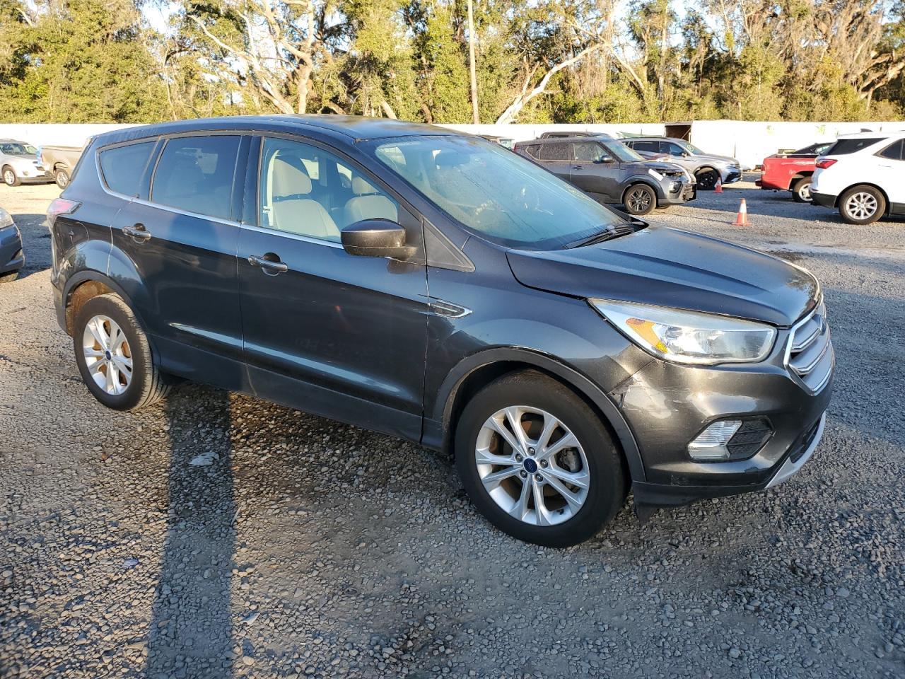 2017 FORD ESCAPE SE - Фото 4