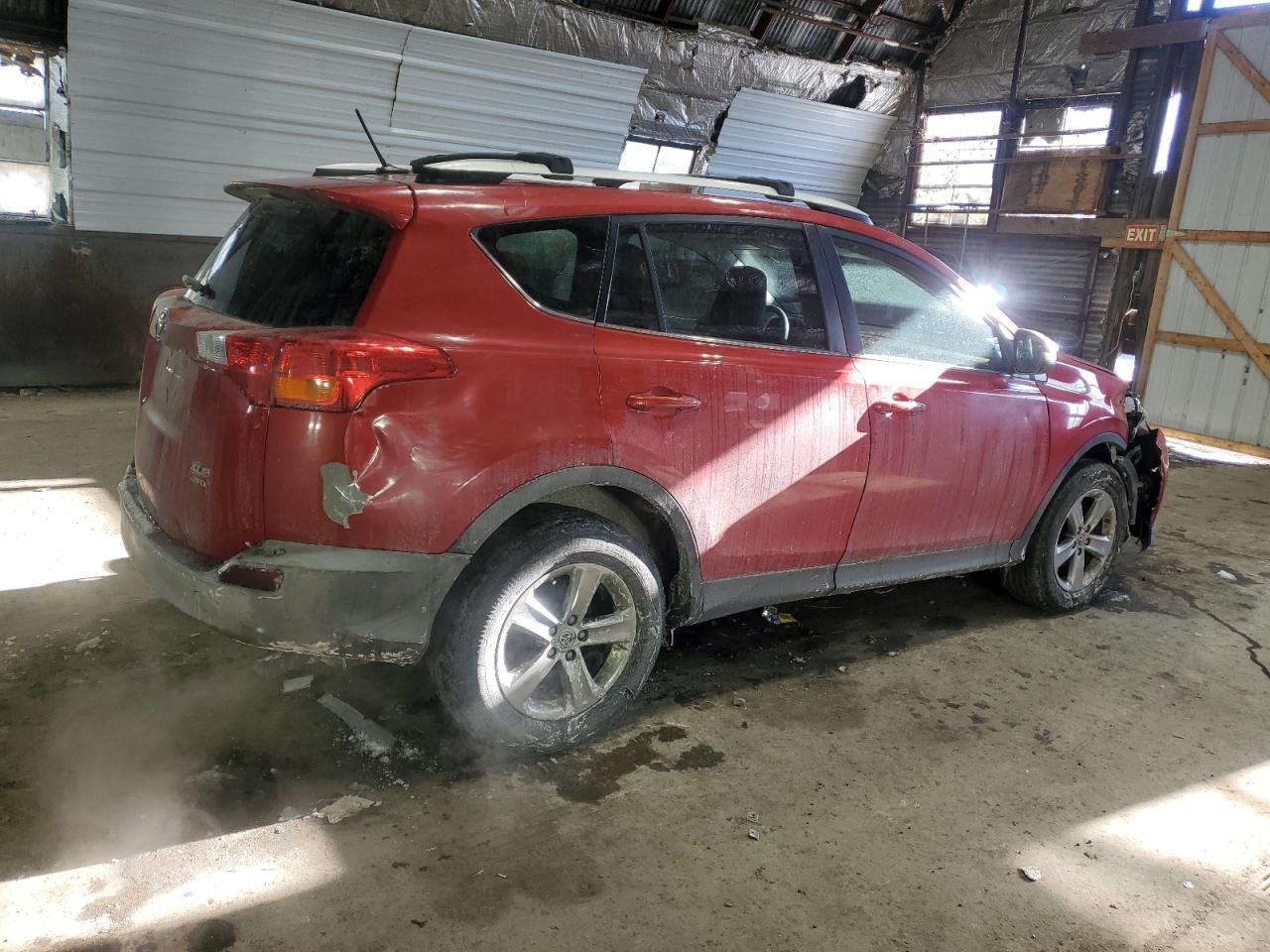 2015 TOYOTA RAV4 XLE - Image 3